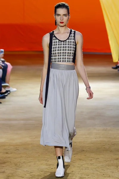 Look 33